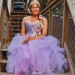 Princess Rapunzel Costume – Complete Set (Like New)